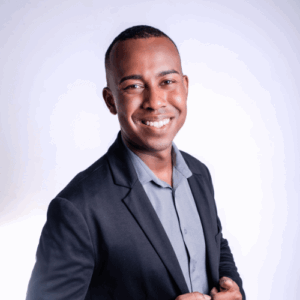 Elias Arruda - Jornalista e Repórter do SBT Rio, criador da Comunitude